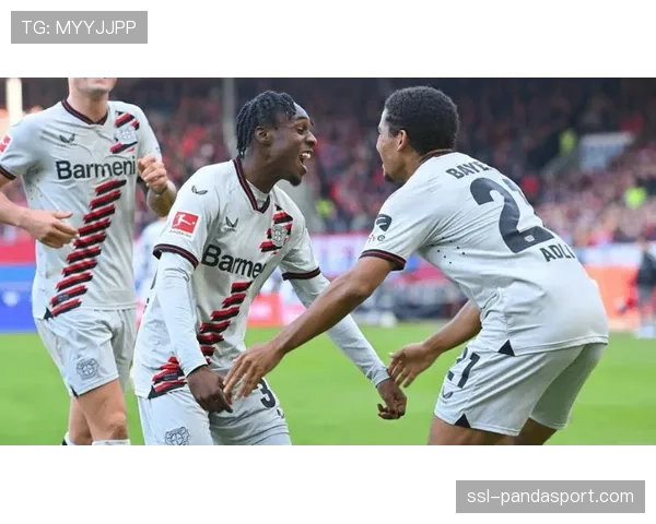 德甲第25轮:勒沃库森3-0完胜门兴,跨赛季不败纪录延续至45场